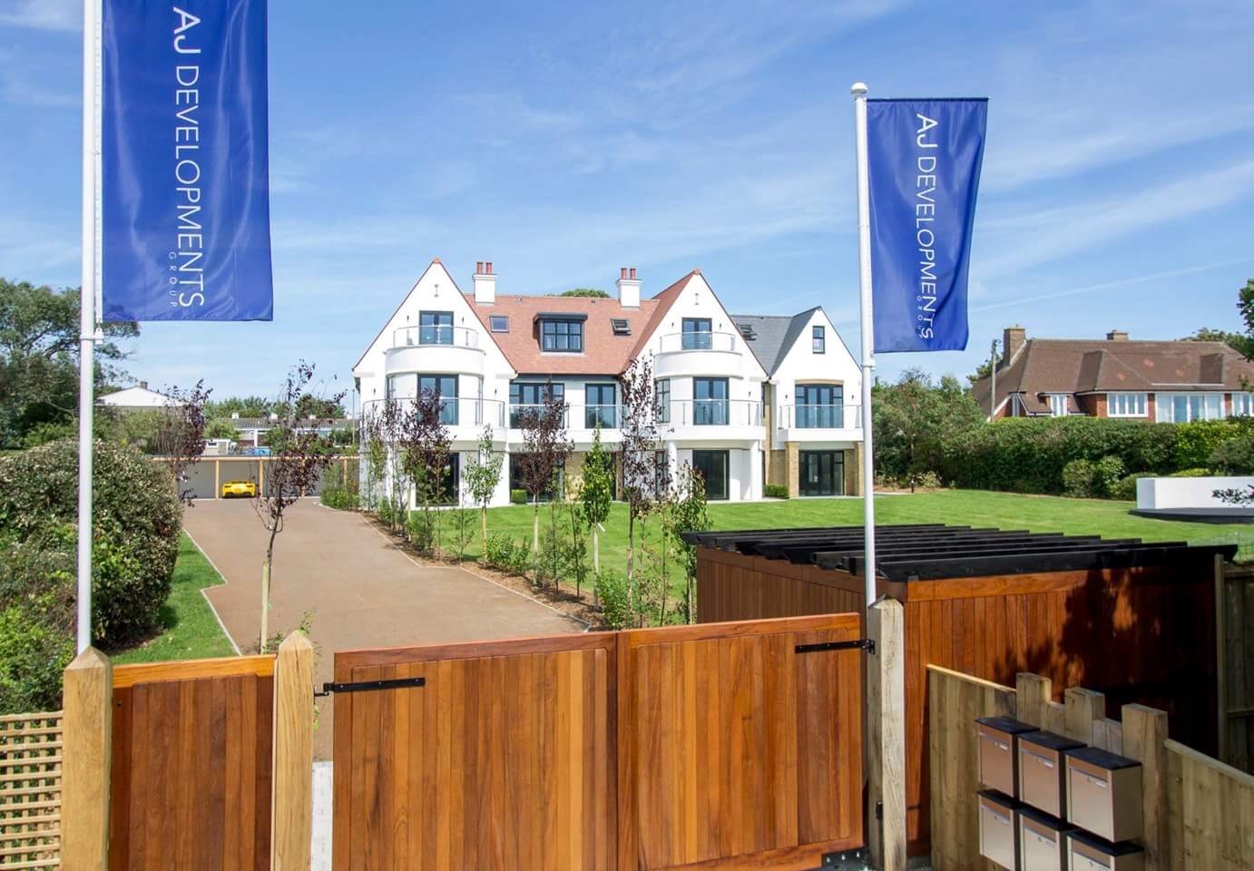 Strollers Reach development external